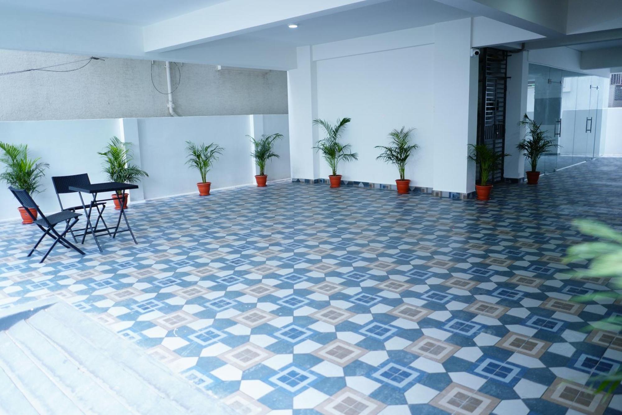 Enkay Service Apartments Kondapur  Екстериор снимка