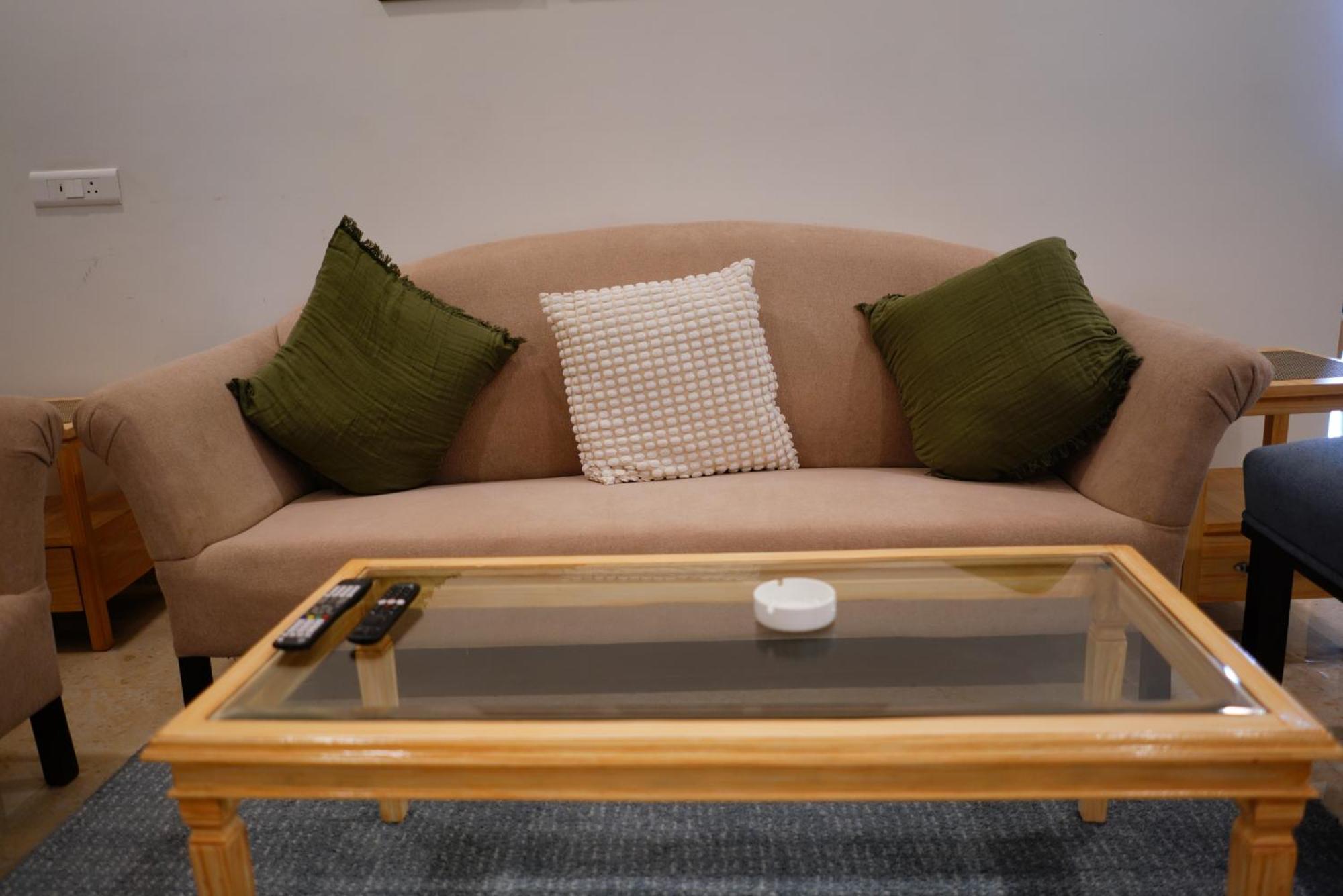 Enkay Service Apartments Kondapur  Екстериор снимка